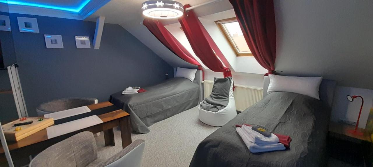 Best-Preis -Vip Lounge- Mit Netflix, Self-Check-In, Ebike Ladestation, Fahrradraum, Wlan Und Netflix - Direkt Am Elberadweg Im Herzen Von Wittenberge Exterior foto